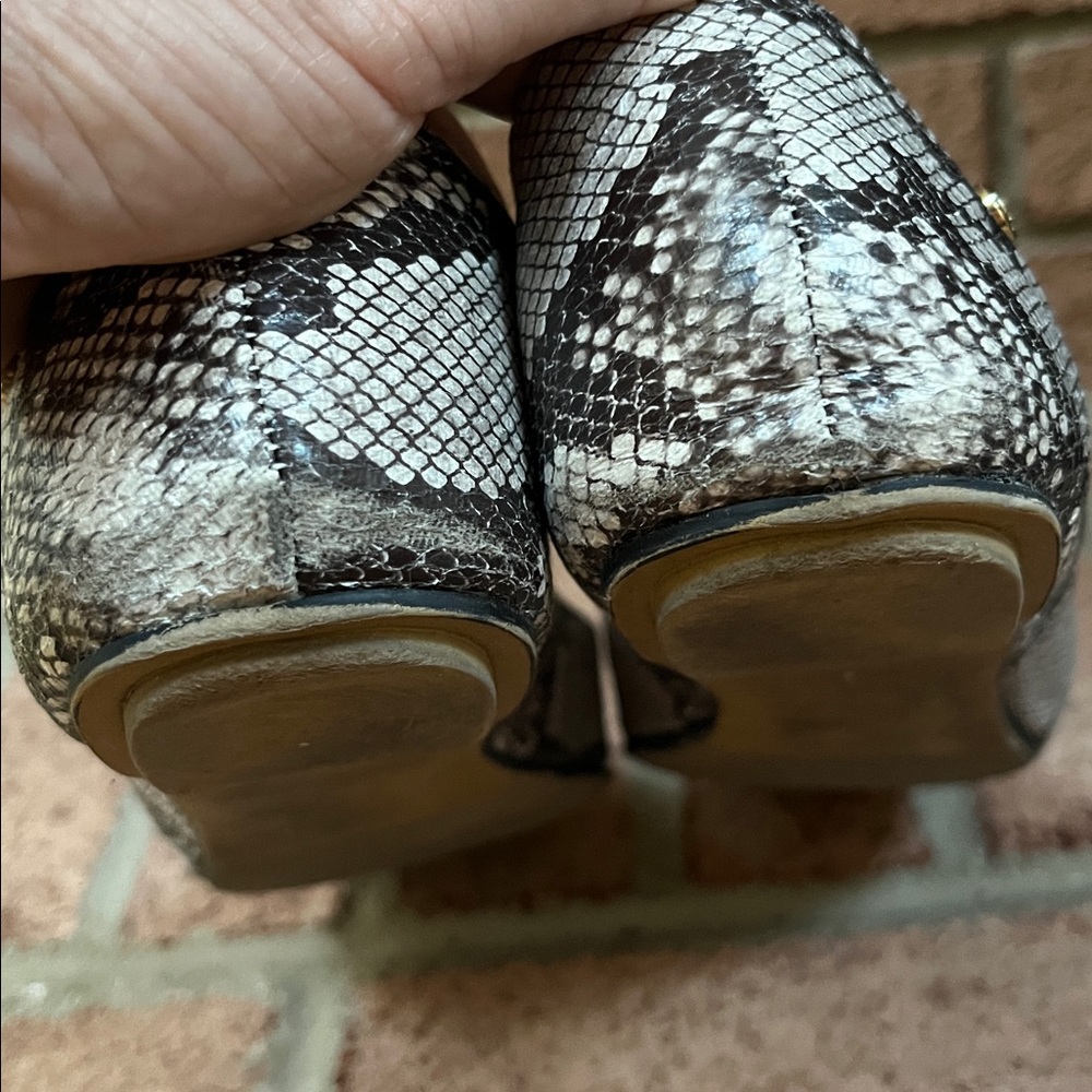 Tahari Black and White Snakeskin Flats - Picture 5 of 7